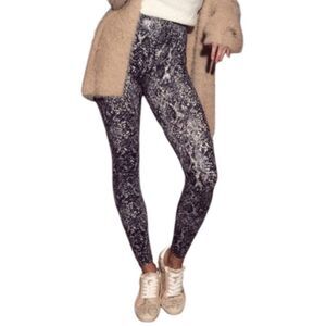Spanx Faux Leather Snake Shine Leggings Grey‎ Snake Small